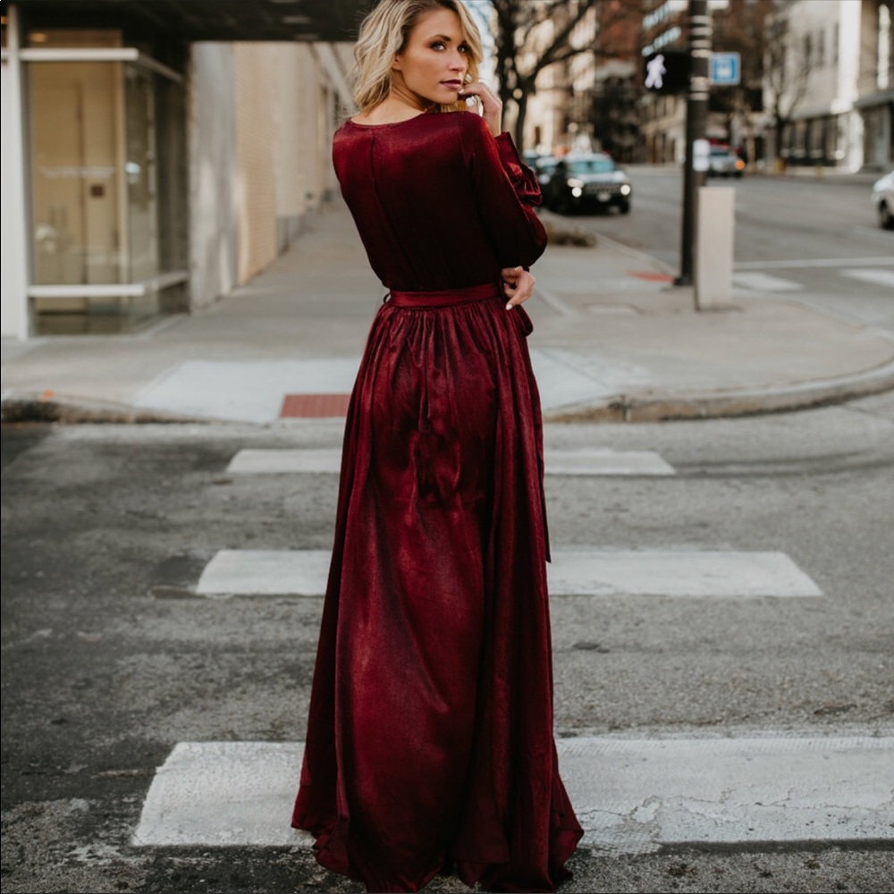 NWT 💥LAST ONE💥 Gorgeous Garnet Satin Maxi Dress - Picture 6 of 7